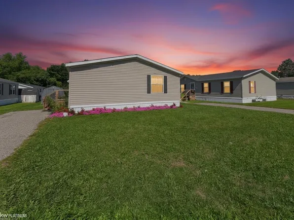1338 Overlook Ln, Pontiac, MI 48340