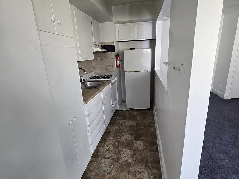 223 Ridley Ave #4 — Photo 3