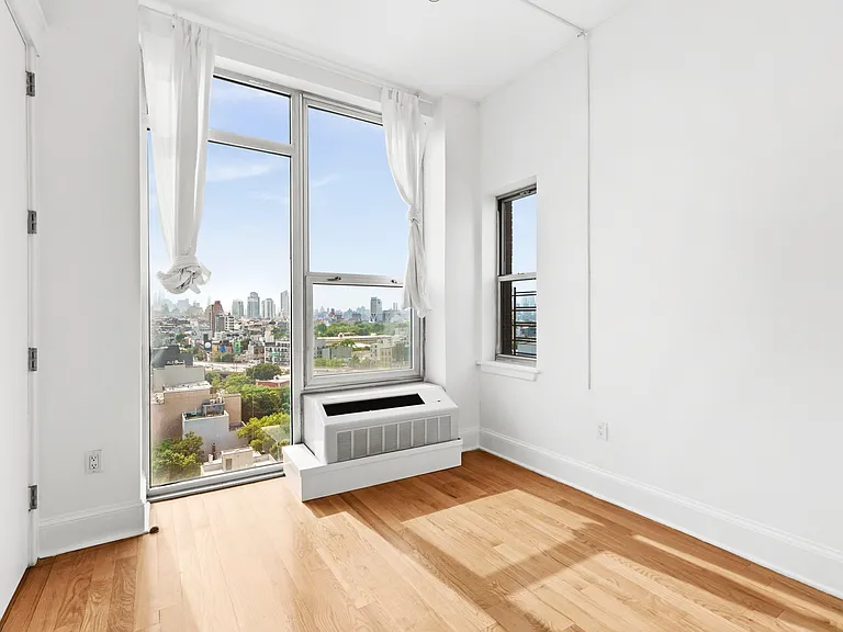 480 Humboldt St #11A — Photo 8