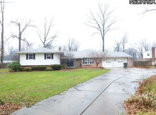 2050 Dodge Dr NW, Warren, OH