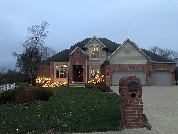 3rd image of 1700 Peri Dr