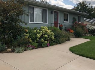 275 Homer Ln, Coopersville, MI 49404