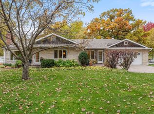 407 Turners Xrds N, Golden Valley, MN 55422