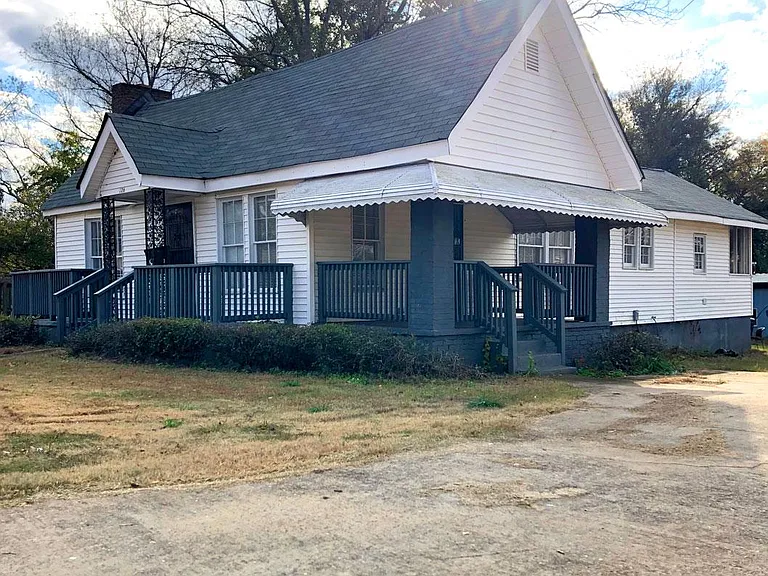 126 S Rocksprings St — Photo 1