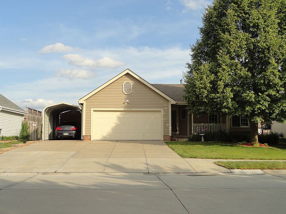 1st image of 15509 Borman St