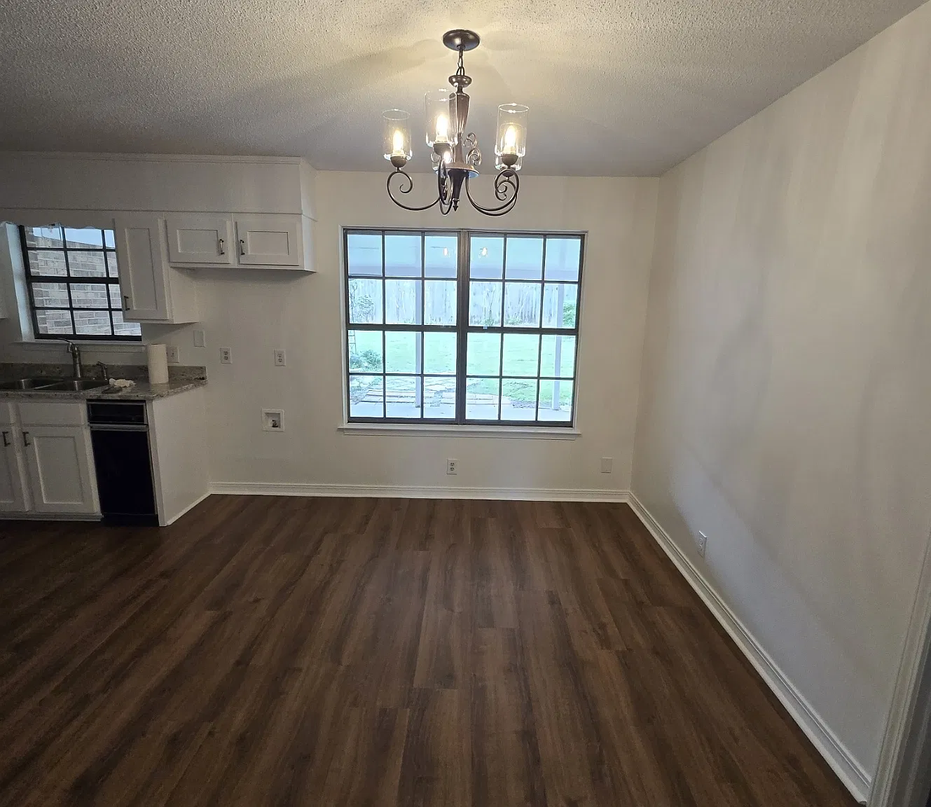 3 bed, 2.0 bath, 2175 sqft, $2,500 — Photo 4