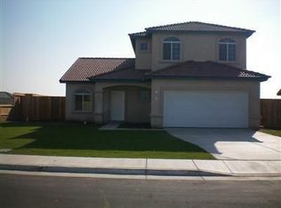 227 Armour Dr, Shafter, CA 93263