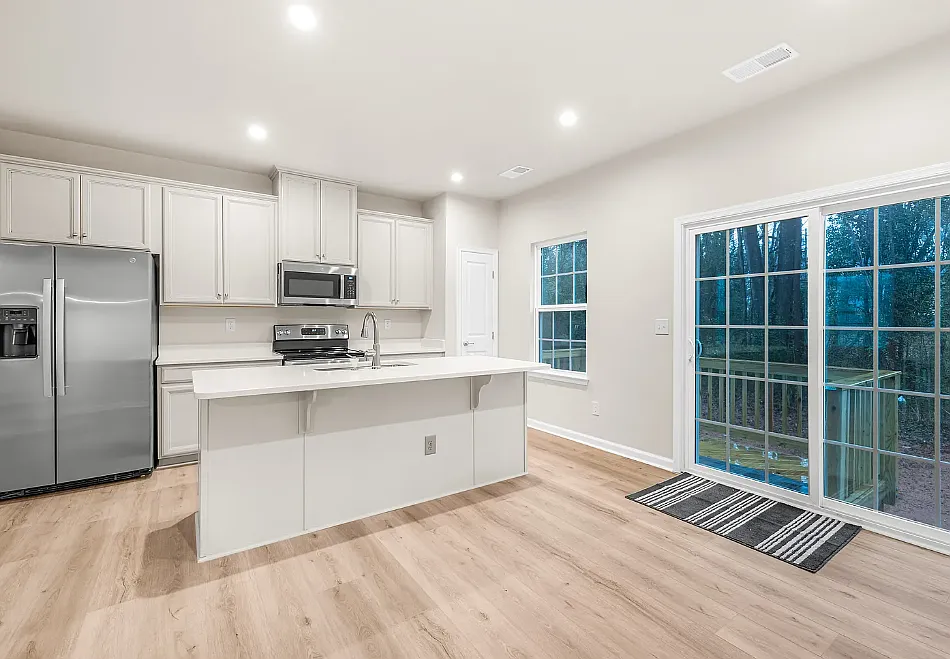 3 bed, 1720 sqft, $2,500 — Photo 4