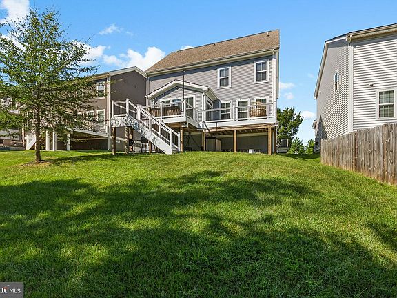2nd image of 324 Pear Blossom Rd