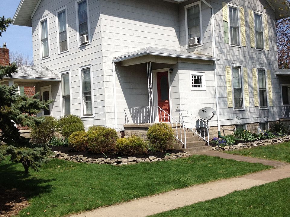 2nd image of 329 Jefferson St