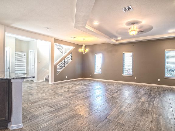 2nd image of 155 Alamito Creek Ave