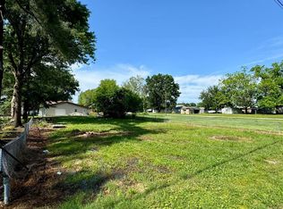 1203 W Elm St, West Frankfort, IL 62896