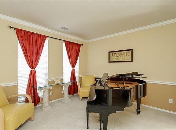 4th image of 2400 Elm Leaf Ln
