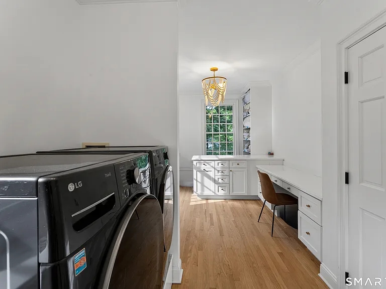 164 W Ln — Photo 34