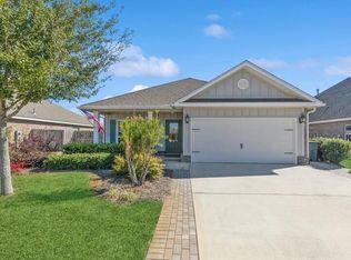 284 Lottie Loop, Freeport, FL 32439