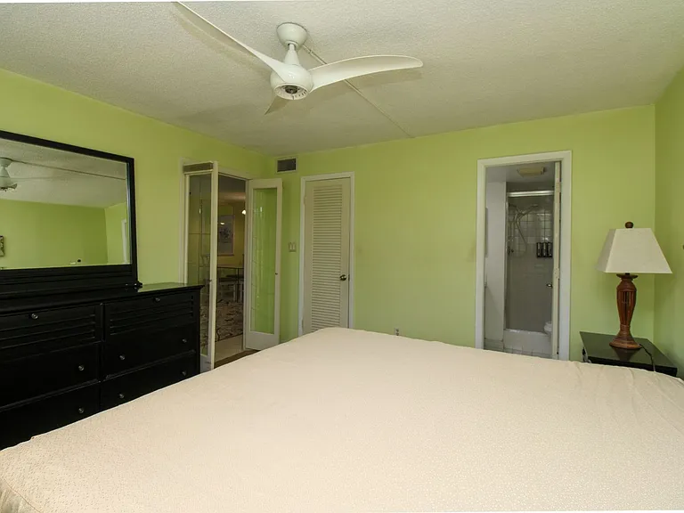 175 Turtle Lake Ct #111 — Photo 27