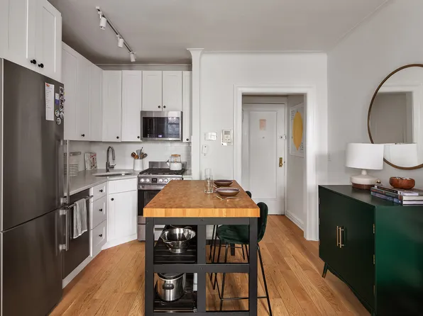 30 Clinton Street 1E image 3 of 5