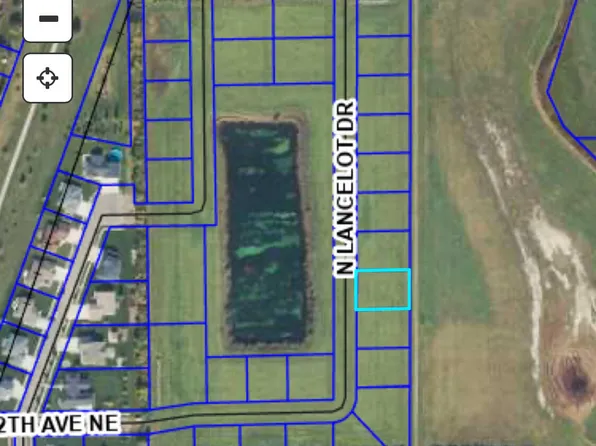 1214 N Lancelot Dr, Aberdeen, SD 57401