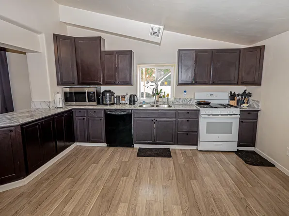 2260 S 1st Ave, Solomon, AZ 85551