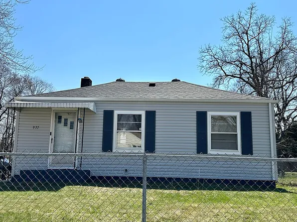 937 Drexel Blvd, Machesney Park, IL 61115