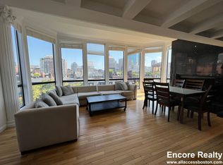 113 Beacon St #PENTHOUSE 1, Boston, MA 02116