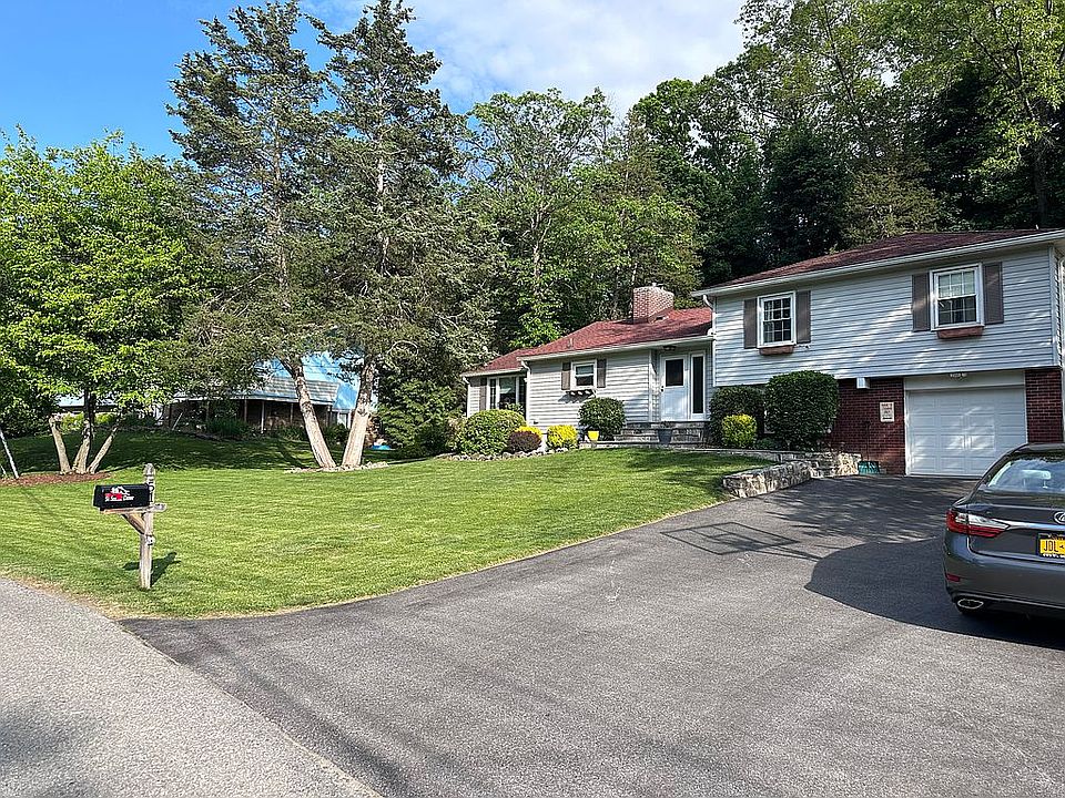 2nd image of 51 Scenic Dr