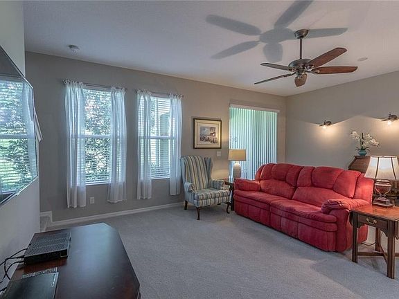 4th image of 13525 Fountainbleau Dr