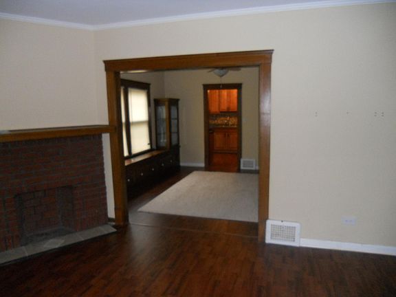 4th image of 1580 Grace Ave