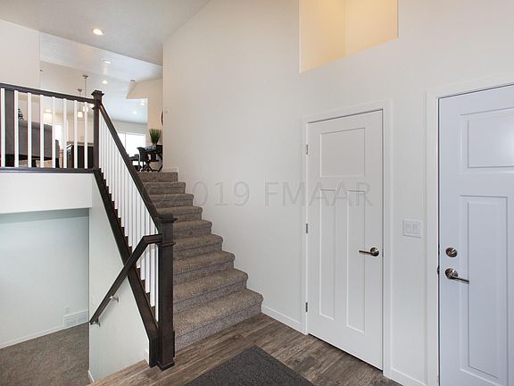 5th image of 3238 31st St S
