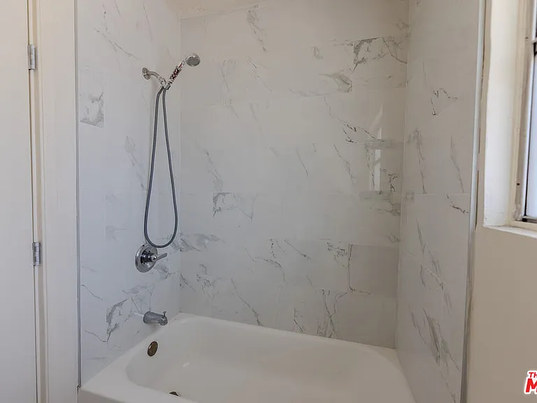 4119 Marlton Ave #10 — Photo 10