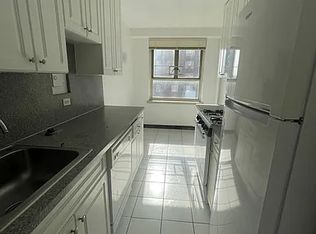 196-50 73rd Ave #A, Fresh Meadows, NY 11365