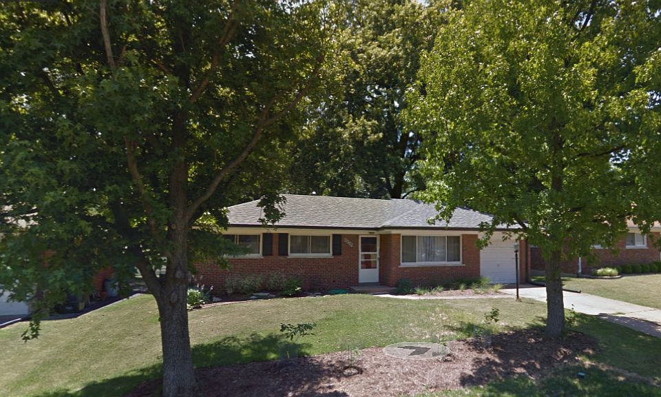 1st image of 8639 Villa Crest Dr
