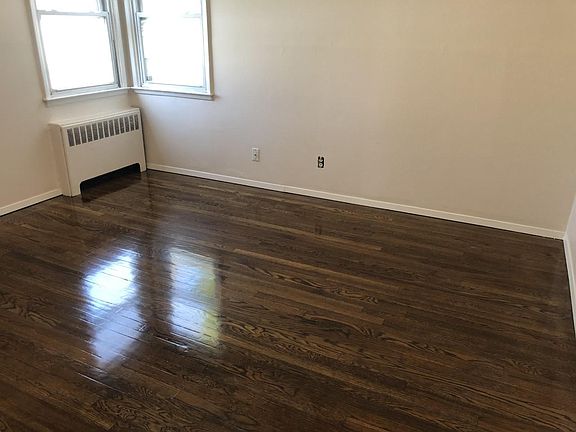 4th image of 23 Arpad St