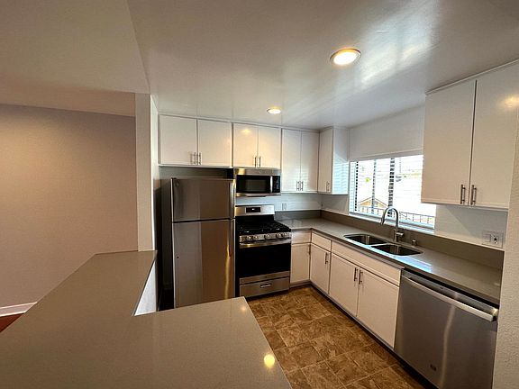 4th image of 506 S Belmont St APT C