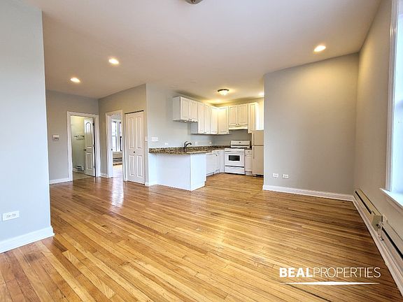 5th image of 3943.5 N Janssen Ave #3943X-W3