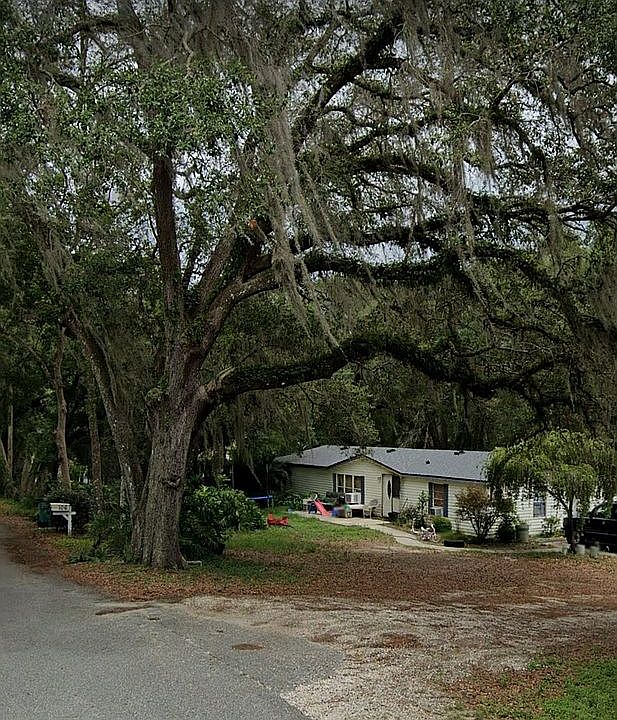 1st image of 106 E Hermosa St