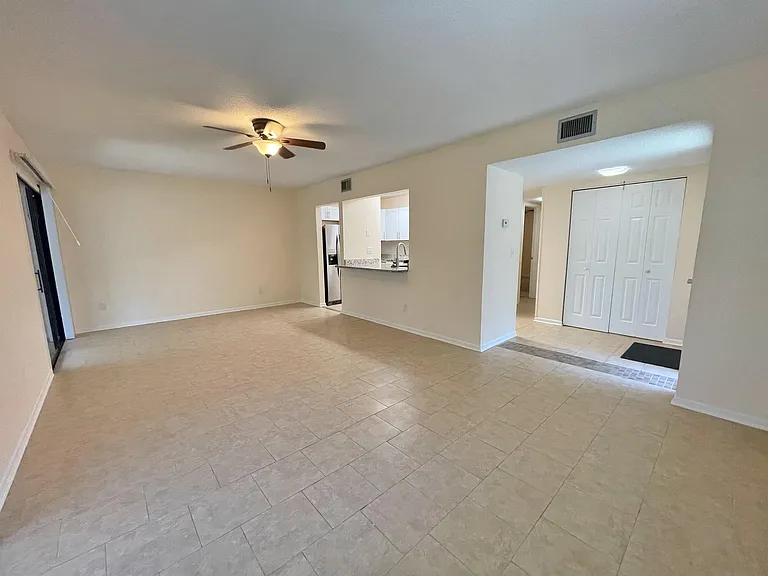 2 Veronese Ct — Photo 9