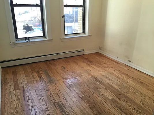 Rented by Tapiro Realty | media 2