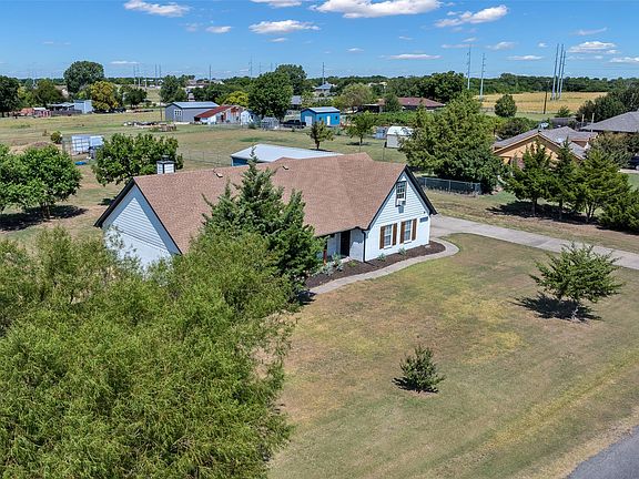 2nd image of 6560 Meadow Ridge Cir