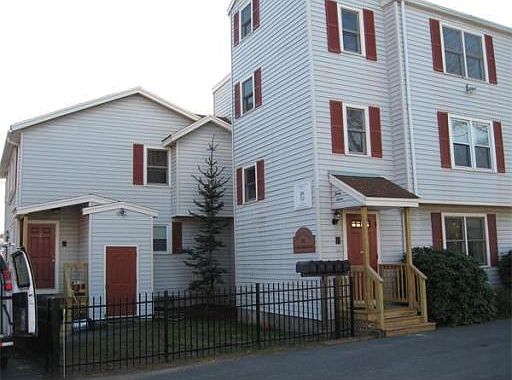 2nd image of 37 Short St #3