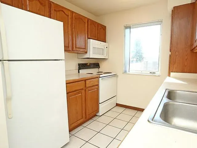 2 bed, 950 sqft, $1,115 — Photo 4