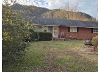 410 3rd Ave, Hampton, TN 37658