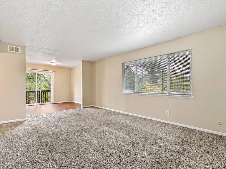 Stoneside Apartments — Photo 64