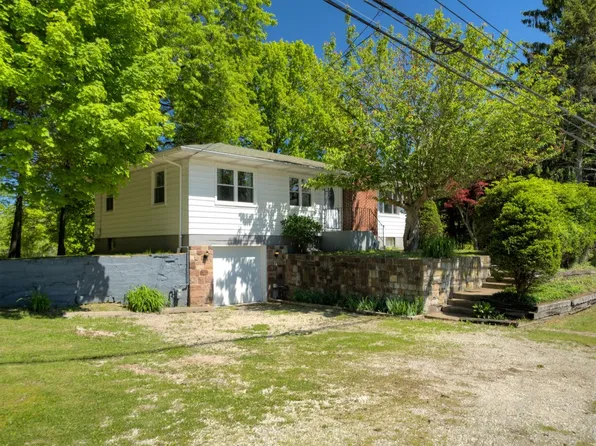 6620 W Ridge Rd, Fairview, PA 16415