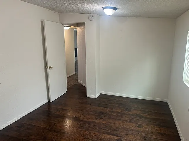 763 W Avenue L #11 — Photo 12