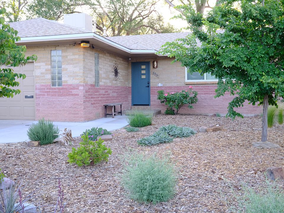 1st image of 806 Hermosa Dr NE