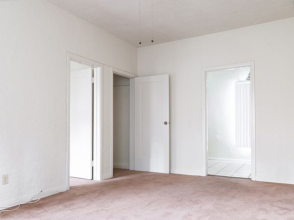 3rd image of 822 N Marine Ave APT 1
