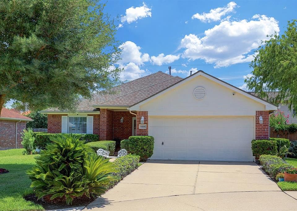 1st image of 9306 Knockomie Ct
