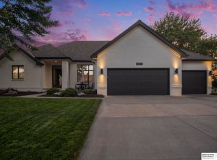 10016 S 173rd Cir, Omaha, NE 68136