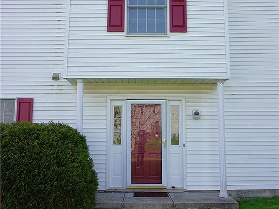 4th image of 1820 Meadowland Dr